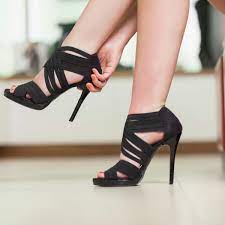 Commander chaussures talons hauts sans frais de livraison chez about you. Talons 5 Astuces Pour Etre Bien Dans Ses Chaussures Femme Actuelle Le Mag