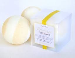 Rain Bath Bomb Petrichor Gold Bath Bomb Mother 39 S Day Gift Gold And White Luxury Gift Spa Gift Rain Gold Bath Bomb Bath Bombs Essential Oil Supplies