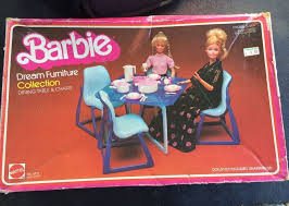 1962 vintage malibu barbie doll & dream house & furniture #816 mcm. Vintage 1977 Barbie Doll Dream House Dining Room Table Amp Chairs Furniture W Box Ebay Barbie Doll House Barbie Dining Room Barbie