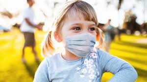 Masque chirurgical de wp médical. Pas A Pas Transformer Un Masque Chirurgical Pour Adultes En Taille Enfant Magicmaman Com