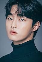 Yoon Chan-young
