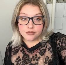 I love the Vampire Diaries!!! Sometimes i wish it was real! 😫😂♥️