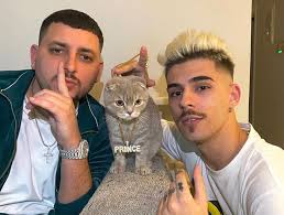 On 14 june, vandi performed live at the mad video music awards, presenting her new song kommati ap' tin kardia sou. Qoefbxwcmjtprm