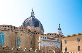 The basilica della santa casa (english: Spiritual Le Marche Loreto The Unlikely Site Of A Marian Devotion Italy Magazine