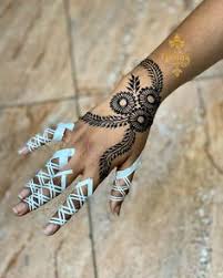 190 Henna Ideas In 2021 Henna Hand Henna Henna Designs If you like henna lounge you might find our coupon. henna hand henna henna designs