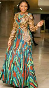 Il y a différentes possibilités comment combiner la chemise en jean et la jupe en pagne. Pin By Fatumabah On Trending African Fashion Latest African Fashion Dresses African Dresses For Women African Print Fashion Dresses