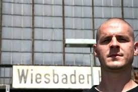 Lars Schneemann · Biography