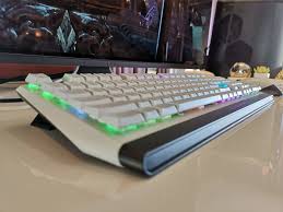 The keyboard itself is thin, leaving the keys about the height of thekeyboard on a laptop. Dell Brings Alienware S Legendary Design To Gaming Mice Keyboard And Monitors Digital Trends