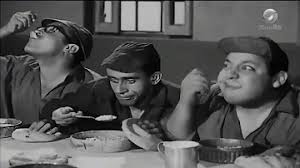 وفى النهاية تحضرنى كلمة لصديق عن ريال مدريد هذا الموسم كانت محل جدل كبير بيننا لوقت كبير ، نظرا لإيمانه بها ورفضى تصديقها ، فقد كان يصف ريال مدريد بالوحش الذى يبدو من نصفه الأعلى مثل هيركليز , في حين أن نصفه الأسفل هو لممثل مصرى راحل معروف هو الضيف أحمد فى أغنية فيلم أجازة. Ø§Ù„Ø¶ÙŠÙ Ø§Ø­Ù…Ø¯ Ø§Ø±ÙƒØ¨ Ù…Ø§Ø±Ø¬ÙŠØ­ ÙˆØ§Ù†Ø· Ø§Ø­Ø¨Ø§Ù„ Mp3