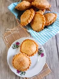 Karipap yang telah siap digoreng dan sedia untuk dimakan. Resepi Roti Inti Kentang Famousresipi Farbuck Com