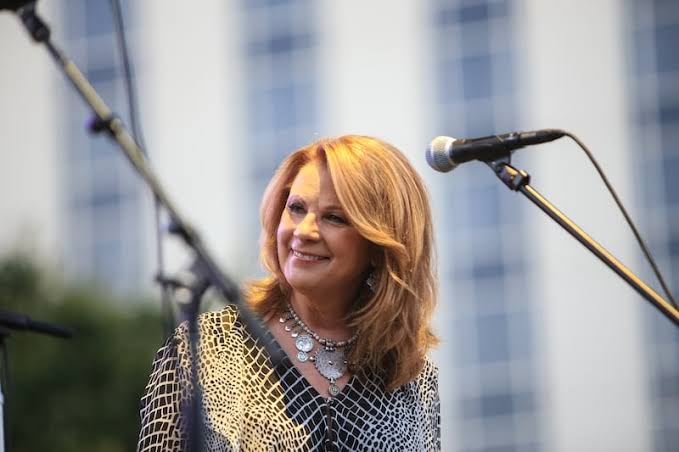 Celebrating Womens' History Month: Patty Loveless – 95.5 WSB