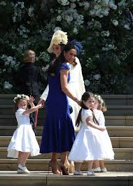 Verliebter als diese beiden kann man wohl nicht mehr sein. Royal Wedding 2018 Best Dressed Celebrity And Royal Fashion At Prince Harry And Meghan Markle S Wedding