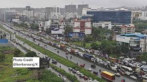Massive Traffic Gridlock Paralyzes Baner-Balewadi Area in Pune; Citizens  Demand Immediate Action - Punekar News
