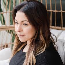 ✨Yesterday marked my last day at Zappos. What a journey the past 5 years  have been! The many emotions I'm feeling are honestly hard to put into  words. During my time here,