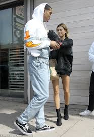 Kendall jenner is a 25 year old american model. Hailey Baldwin Enjoys Lunch With Kendall Jenner S Ex Jordan Clarkson Hailey Baldwin Jordan Clarkson Westbrook Fashion