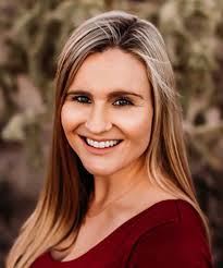 Emily Blatt's Instagram, Twitter & Facebook