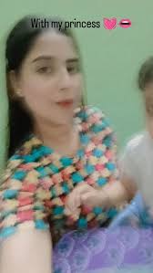 mummy mai wall pr pen se likhu,