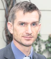 DieletzteHoffnung VermittlerinGummistiefeln