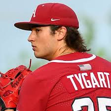 Razorbacks blow solid start by Brady Tygart in 3-1 loss to South Carolina