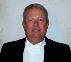 Nr. 3 Høsten 2015 43. årgang .rgang Distriktets DSS'er er i full gang med  EI, sammen med sine storembedsmenn