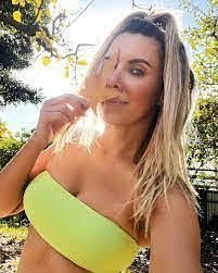 Lana Lyon's Instagram, Twitter & Facebook