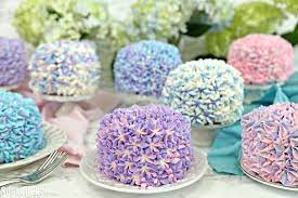 Hydrangea Cakes Gorgeous Mini Cakes That Look Like Hydrangeas Perfect For Spring Parties Or Showers From Sugarhero Com Hydrangea Cake Cake Desserts