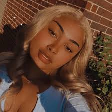 Justyce Campbell and Clayburn Hicks' Wedding Website