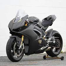 The uk's leading online platform for motorcycle content, reaching over a million fans a week. 950 Superbikes Ideas Sport Bikes Street Bikes Supersport
