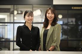 人として」信頼されなければ、広報の仕事は成り立たない。広報対談 第2回 KOMPEITO 白井小百合さん