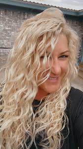 Revive those curls for less this Black Friday ✨ Get 40% OFF San Hair  favourites, your curl routine just got a serious upgrade. Spend your  cashback to save even more. 💛 https://bit.ly/3JWqy5v