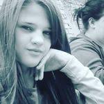 Sanela Mahmutovic's Instagram, Twitter & Facebook