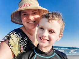 I didn't get the chance to post this last week with 2 sick kids and  traveling to an HD event, so here you go! This is an #HDUncut episode where  I interview