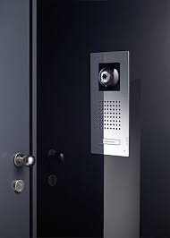 Sss Siedle Classic Design Video Intercom With Engraved Call Button