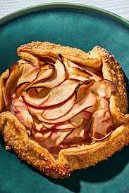 This Winter In Paris My Husband Went Out Every Morning Walked To Circus Bakery And Returned Home With An Apple Pie A Really Go Nyt Cooking Recipes Apple Pie