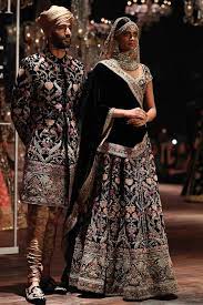 Breaking The Stereotypes With Black Wedding Dresses For Brides Sabyasachi Lehenga Indian Bridal Dress Indian Bridal Wear