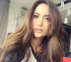 Arci muñoz and jm de guzman have known each other even before they started their respective showbiz careers. Meet Arci Munoz Parents Arci S Mother And Father In Real Life