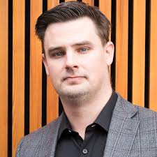 To make money in self-publishing, conjure the entrepreneur, not the artist 