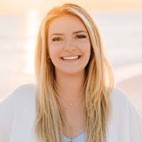 Callie Berg's Instagram, Twitter & Facebook