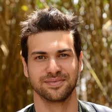 Iris Holzer (@iris_holzer)