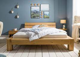 Pour optimiser l'espace de votre pièce, découvrez les lits coffre 200 x 200 cm qui disposent d'un sommier relevable afin d'y ranger les couettes, les oreillers et bien plus. Bett Wildeiche 200x200 Natur Geolt Stockholm 64