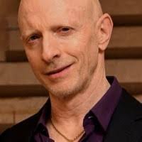 Robert Dubinski's Instagram, Twitter & Facebook