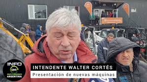 Bariloche: El intendente Cortés presentó las nuevas maquinarias