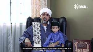 Umur 42 tahun) adalah seorang aktor dan pembawa acara berkebangsaan indonesia. Pencinta Habib Ali Zaenal Abidin Al Hamid