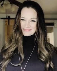 Krystal Smith's Instagram, Twitter & Facebook