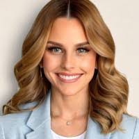 Sylwia Tkaczyk's Instagram, Twitter & Facebook