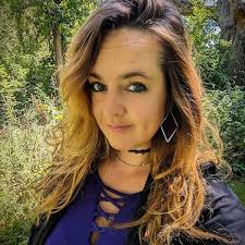 The Happiness Quest (Edição em áudio): Rebekkah Edlund, Kim Leal, Rebekkah  Edlund: Amazon.com.br: Livros