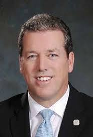 Gary Curlee's Instagram, Twitter & Facebook