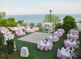 O ağacın altı bambi garden, istanbul, turkey. Dish Advisor