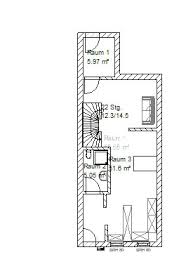 Geplant ohne viele kanten und ecken, klar in seiner kubischen form und mit flachem satteldach, ist dieses haus ein statement in funktionalität und klarheit. Grundriss Ideen Fur Schmales Langes Haus