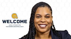 Simone Morrow's Instagram, Twitter & Facebook